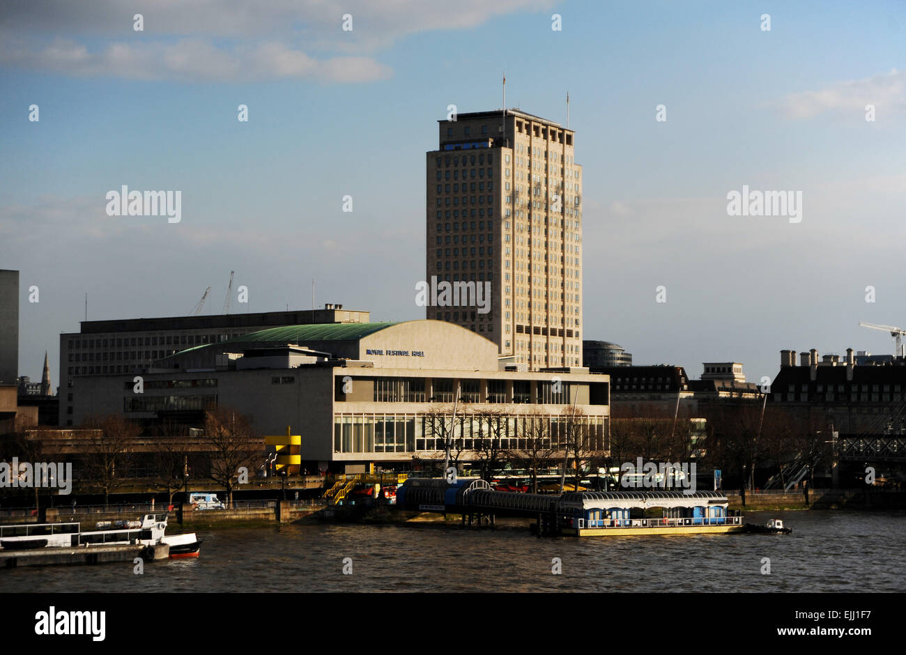 Londres Angleterre Royaume-uni - Royal Festival Hall sur la rive sud Banque D'Images