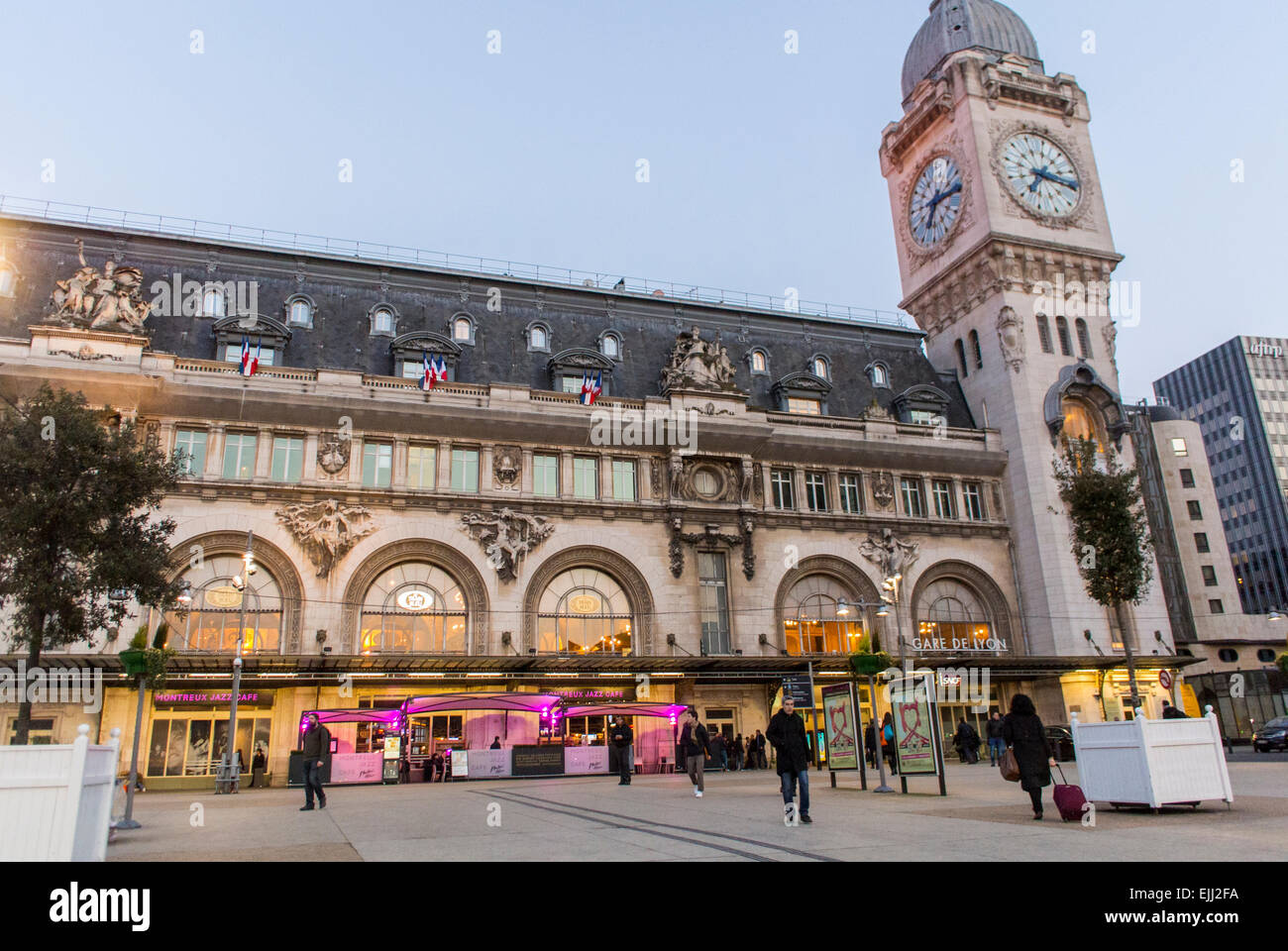 Paris, France, extérieur, entrée du bâtiment, français, gare historique de Buiilding, Gare de Lyon Banque D'Images