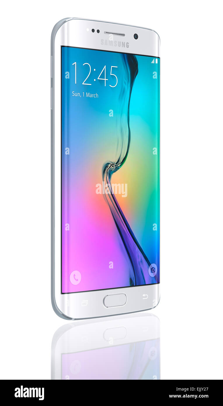 Samsung Galaxy S6 est le premier appareil à double écran en verre incurvé  Photo Stock - Alamy