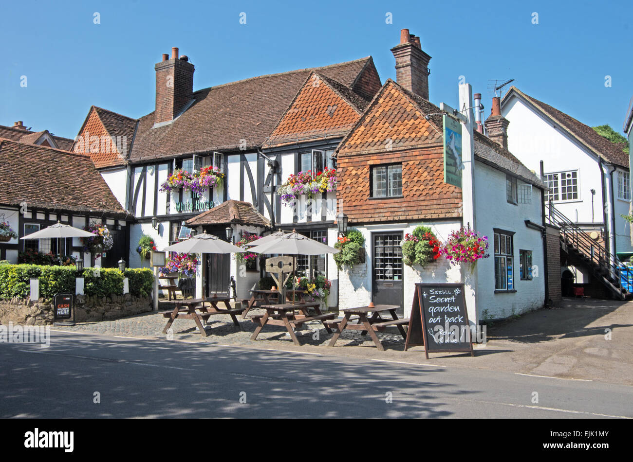 Shere White Horse Pub, Surrey, Angleterre, Banque D'Images