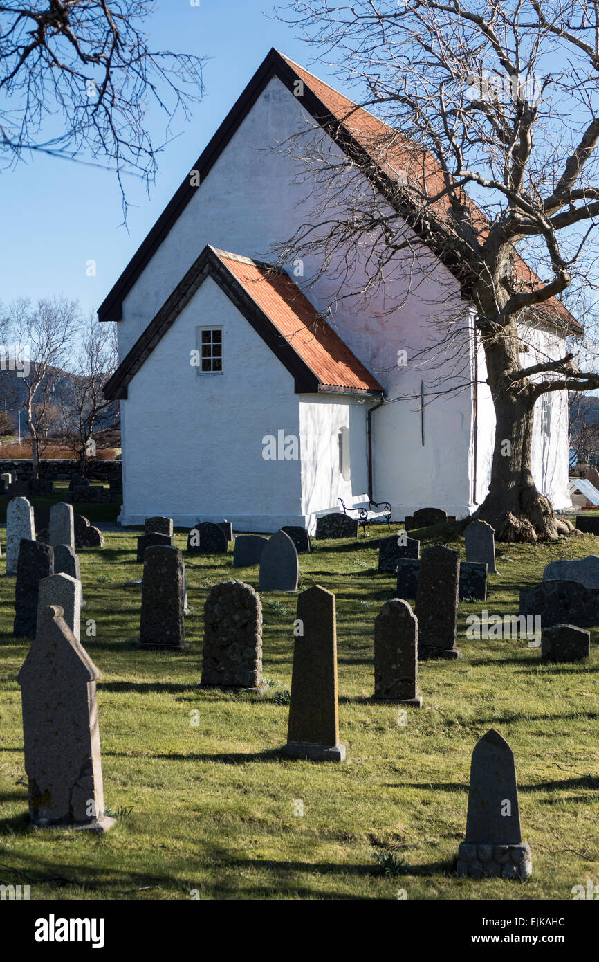 La Norvège, Møre-Romsdal, Ålesund, Giske église de l'île Banque D'Images