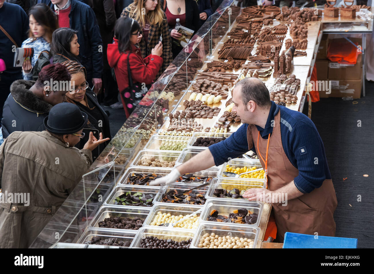 Stand de bonbons de chocolat, juste à Londres England Royaume-Uni UK Banque D'Images