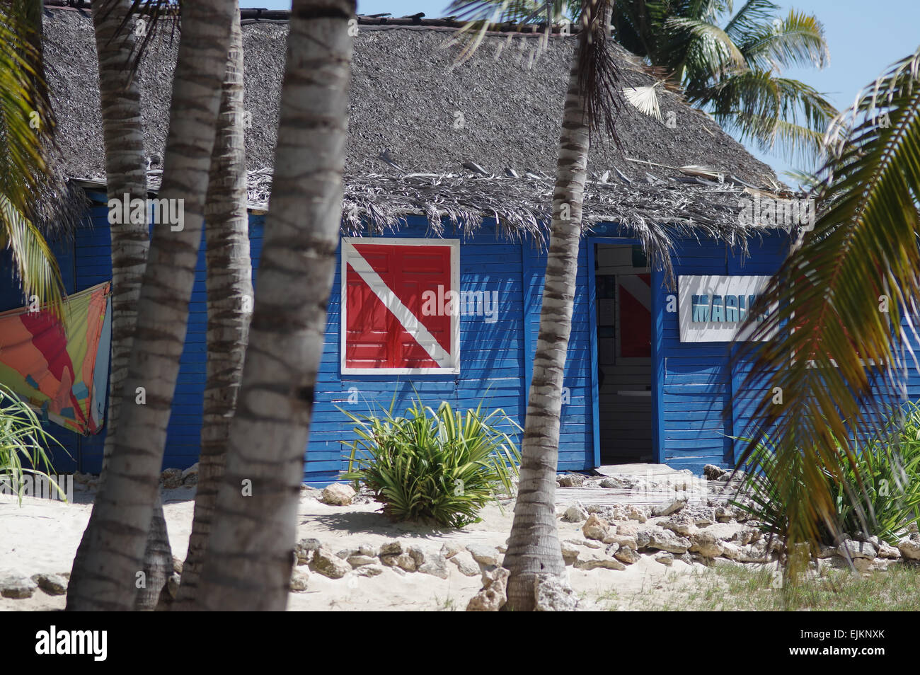 Maison de plage avec des planches de surf - Cayo Coco, Cuba Banque D'Images