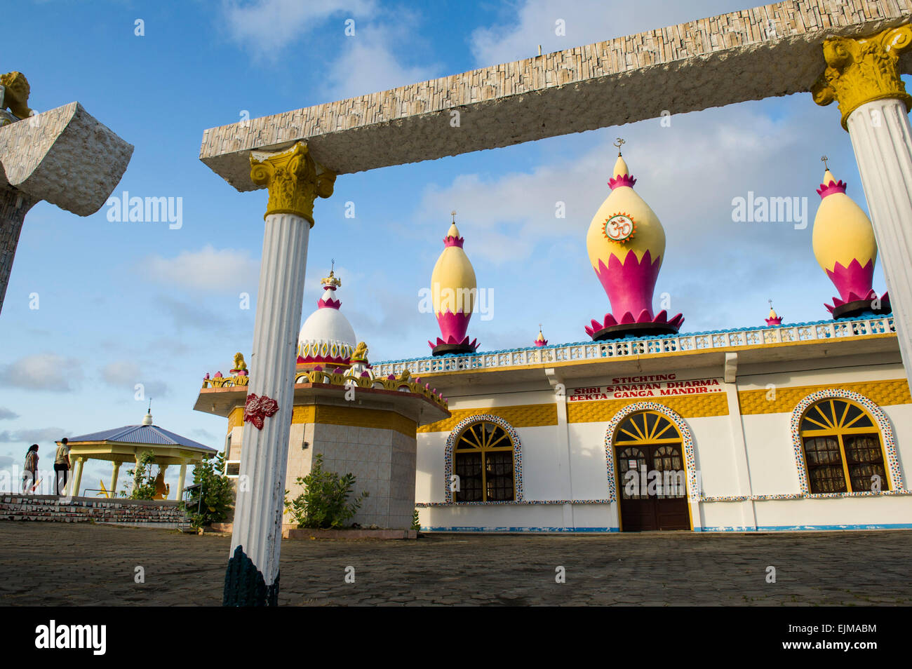 Temple Hindou ou Mandir au Zeedijk près de Nieuw-Nickerie, Suriname Banque D'Images