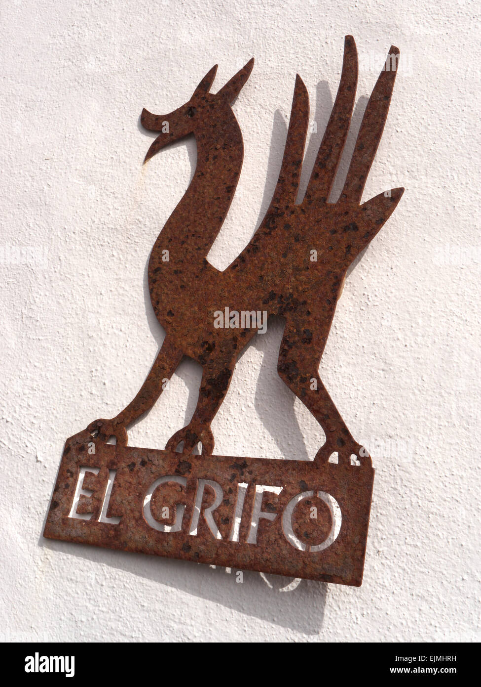 EL GRIFO plaque métal rustique sur Bodega la publicité murale célèbre les producteurs de vin Lanzarote El Grifo Canaries Espagne Banque D'Images