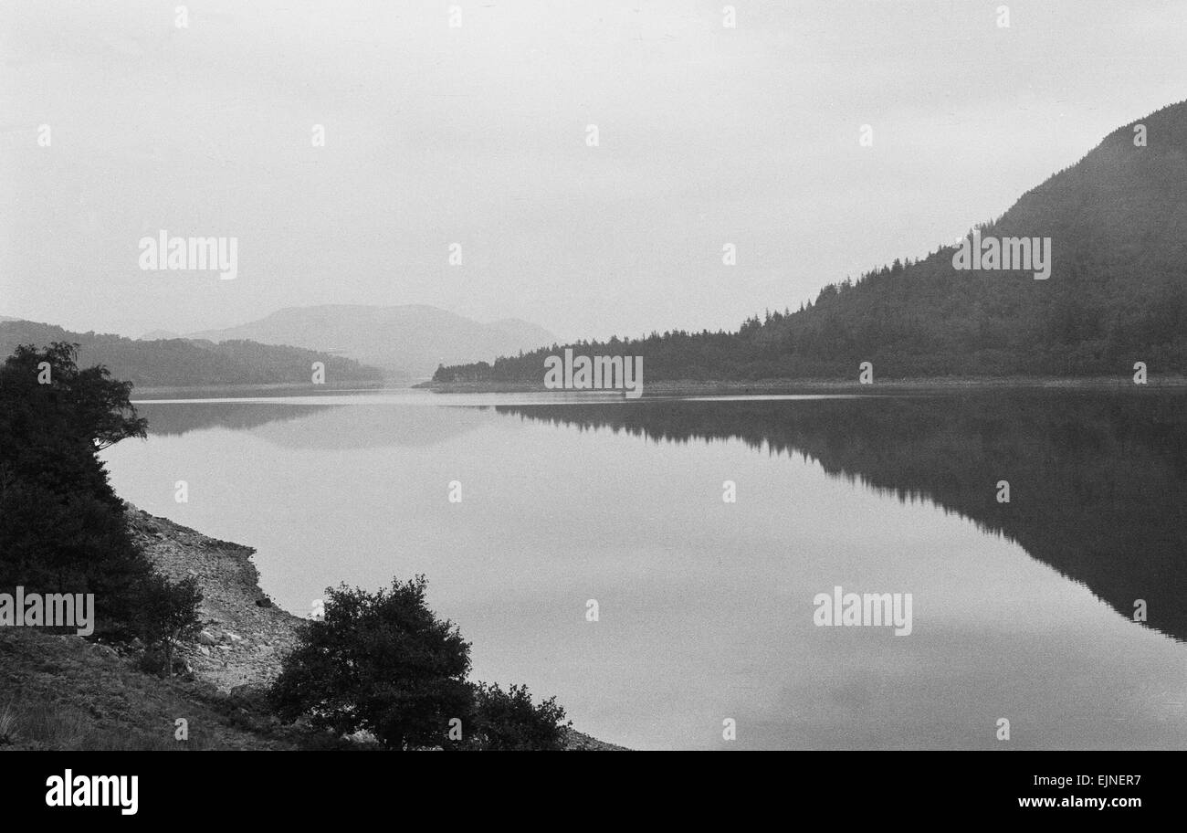 Vue sur le Loch Ericht dans les Highlands d'Ecosse. Vers 1960. Banque D'Images