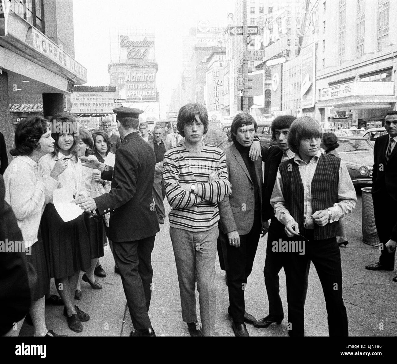 Les Rolling Stones sur Broadway. l-r de Mick Jagger, Charlie Watts, Bill Wyman et Brian Jones 2e juin 1964. Banque D'Images