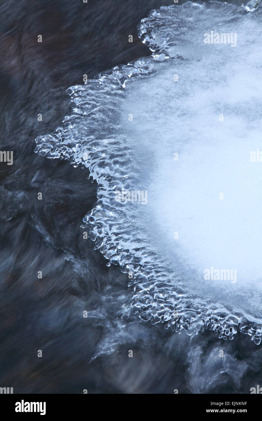 Flux de glace et d'eau Banque D'Images