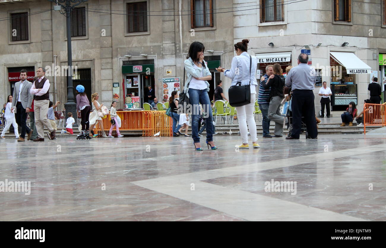 La Plaça de la Mare de Déu (Plaça de la Seu) près de la cathédrale de Valence, Espagne Banque D'Images