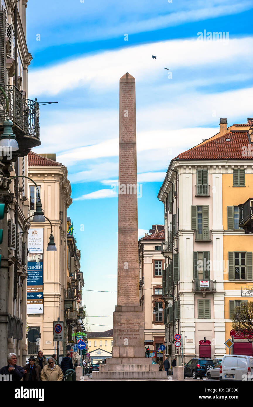Italie Piémont Turin Savoia Square Obelisk Banque D'Images