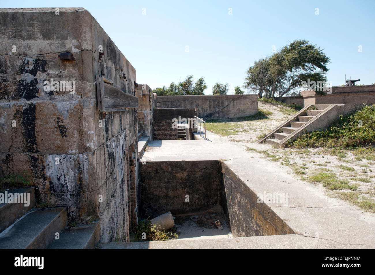 Mur de briques et escaliers à Fort Gaines militaire historique sur l'Île Dauphin dans la baie de Mobile, Alabama Banque D'Images