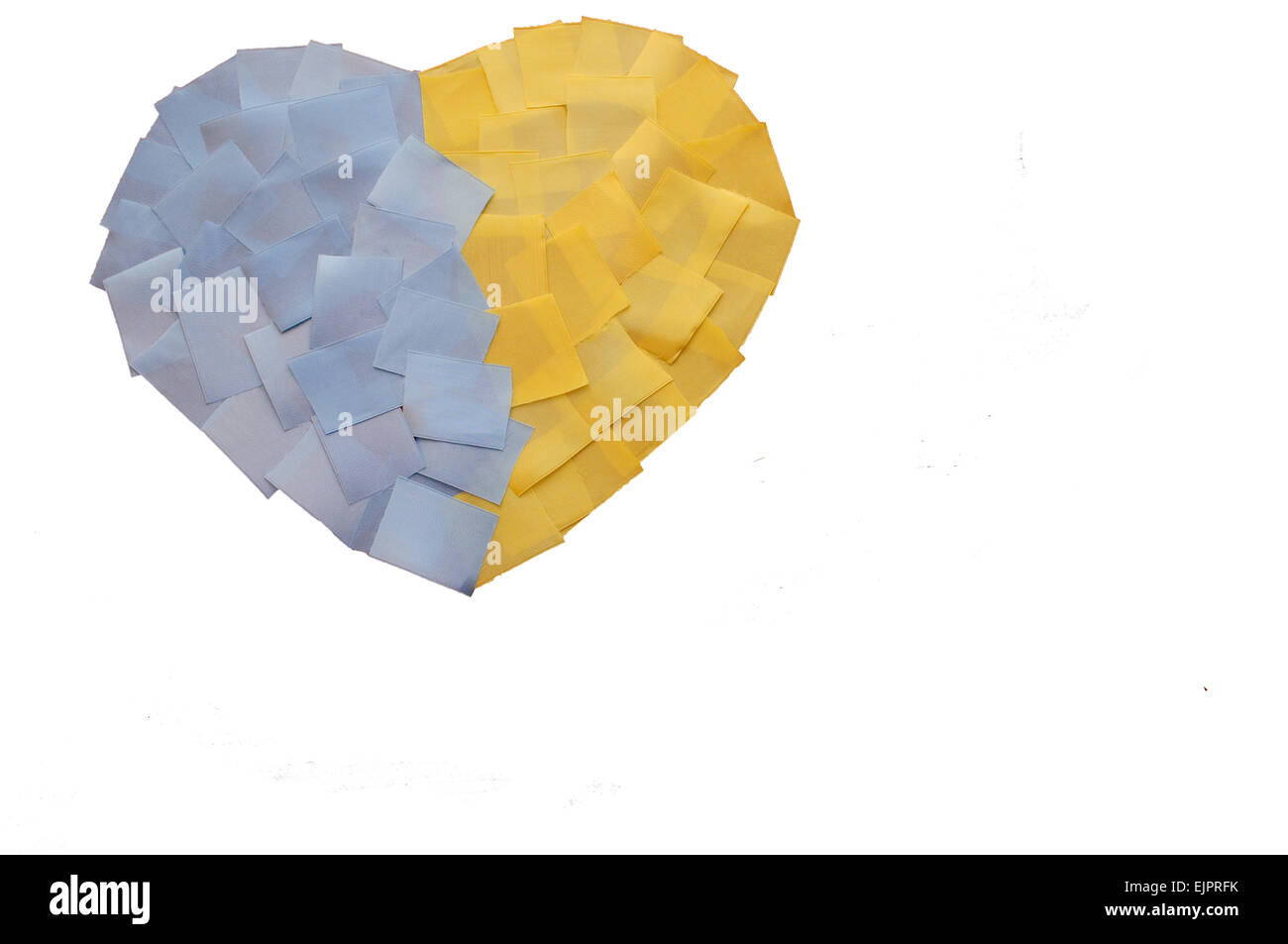 Coeur de la morceaux de ruban pavillon ukrainien Banque D'Images