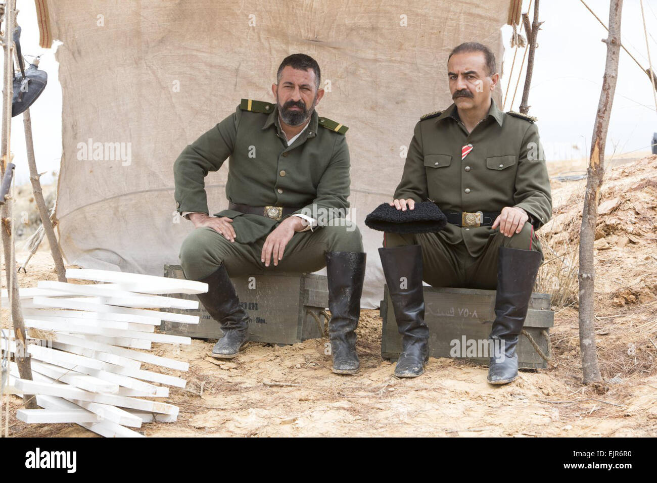 L'eau Devin (publié en Turquie en tant que fils Umut ou le dernier espoir) est un film de fiction dramatique historique réalisé par Russell Crowe. Le scénario, écrit par Andrew Anastasios et Andrew Knight, est basé sur le livre du même nom, écrit par Andrew Anastasios et Dr Meaghan Wilson-Anastasios. Banque D'Images