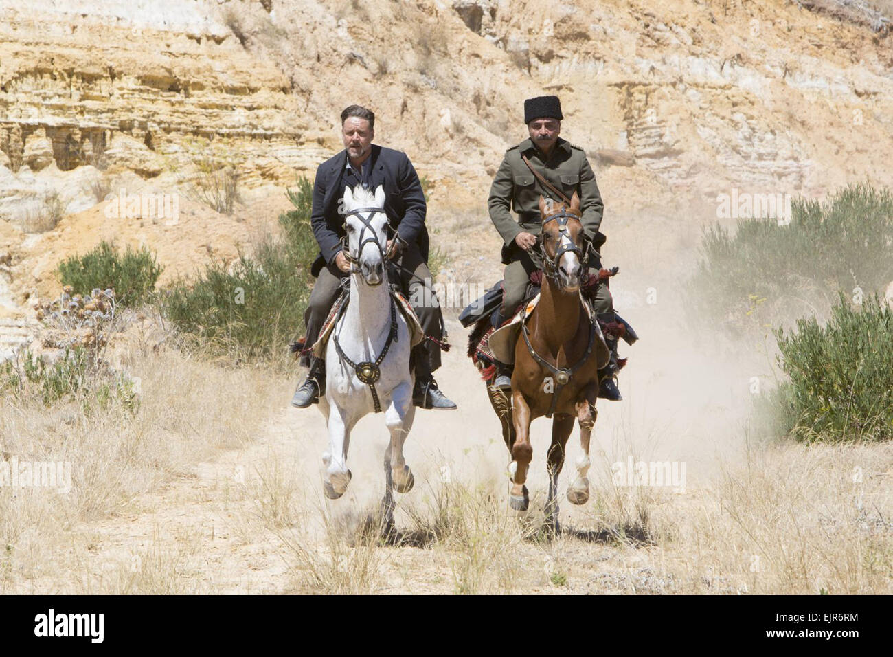 L'eau Devin (publié en Turquie en tant que fils Umut ou le dernier espoir) est un film de fiction dramatique historique réalisé par Russell Crowe. Le scénario, écrit par Andrew Anastasios et Andrew Knight, est basé sur le livre du même nom, écrit par Andrew Anastasios et Dr Meaghan Wilson-Anastasios. Banque D'Images