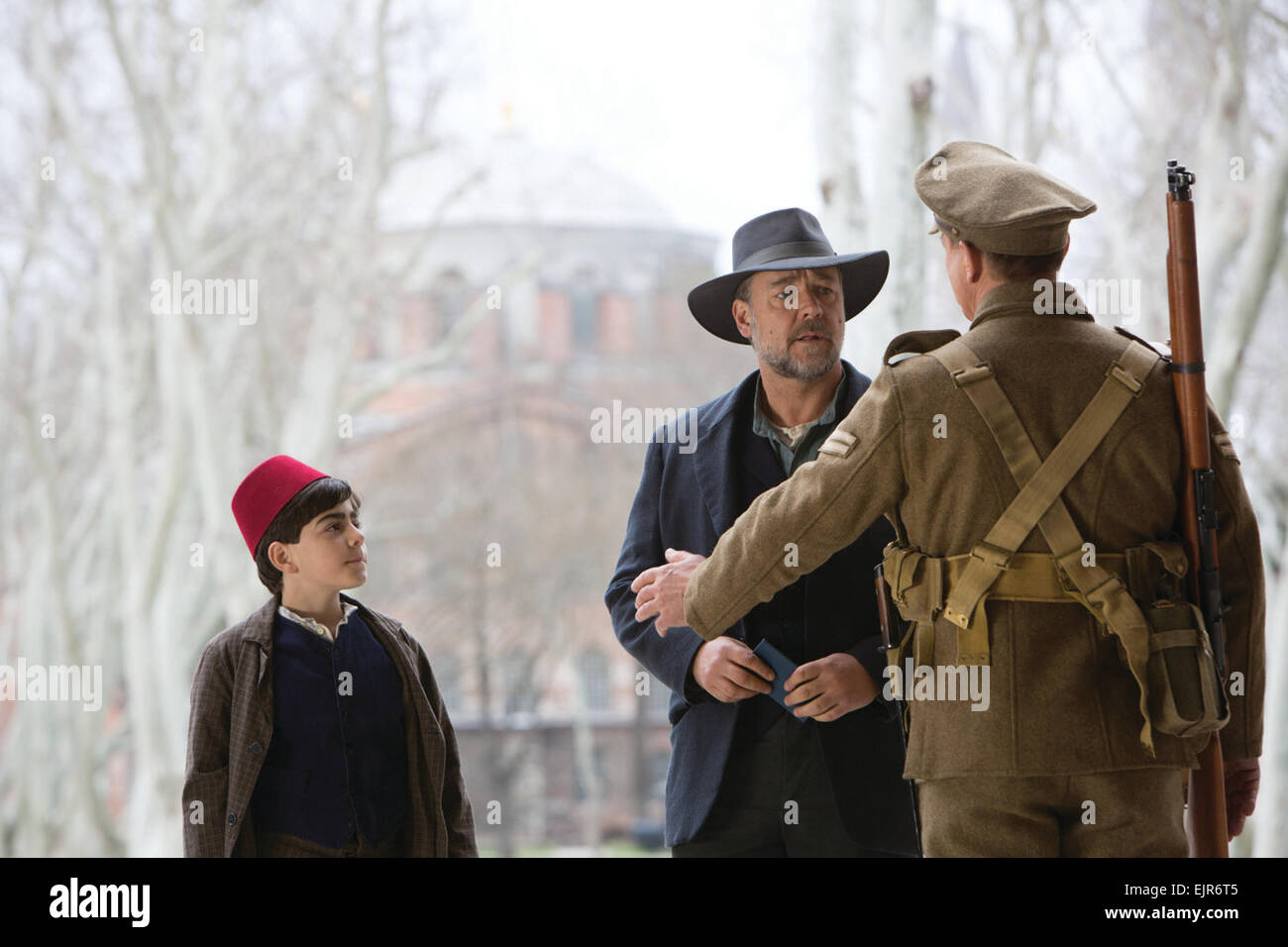 L'eau Devin (publié en Turquie en tant que fils Umut ou le dernier espoir) est un film de fiction dramatique historique réalisé par Russell Crowe. Le scénario, écrit par Andrew Anastasios et Andrew Knight, est basé sur le livre du même nom, écrit par Andrew Anastasios et Dr Meaghan Wilson-Anastasios. Banque D'Images