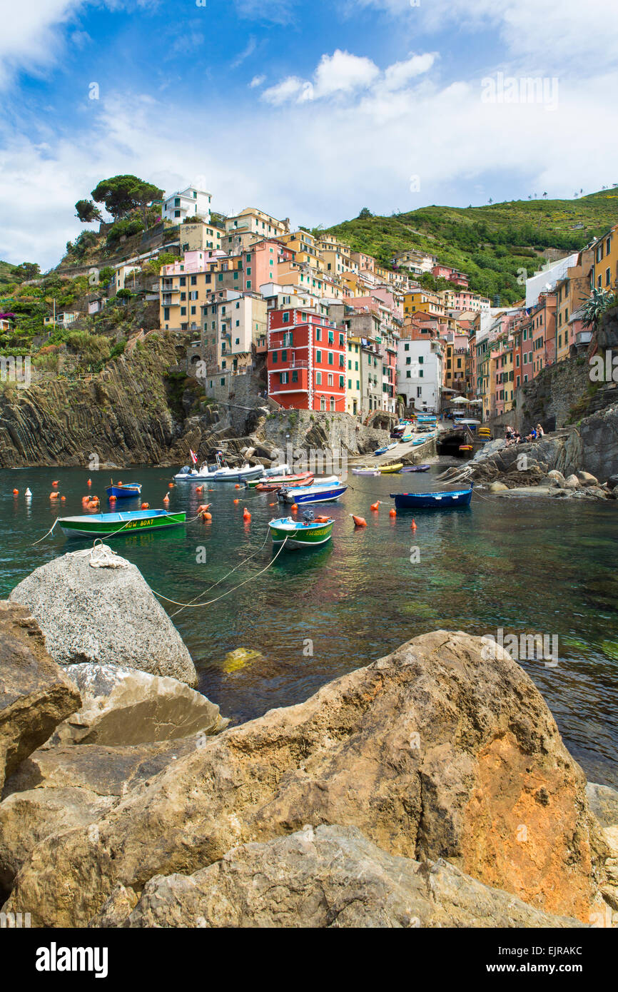 Riomaggiore clifftop village, Cinque Terre, UNESCO World Heritage Site, Ligurie, Italie, Europe Banque D'Images