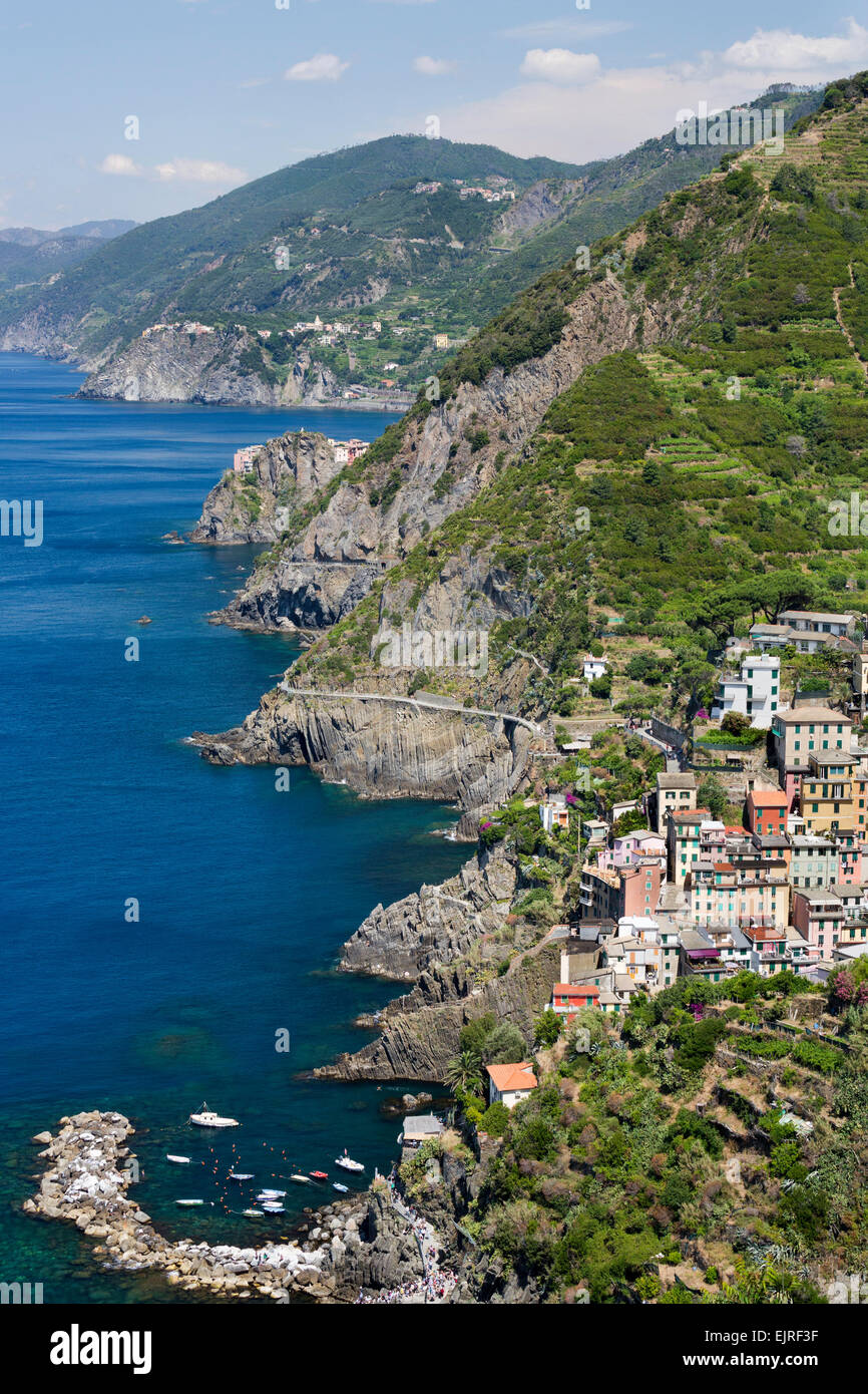 Riomaggiore clifftop village, Cinque Terre, Ligurie, Italie, site du patrimoine mondial de l'UNESCO Banque D'Images