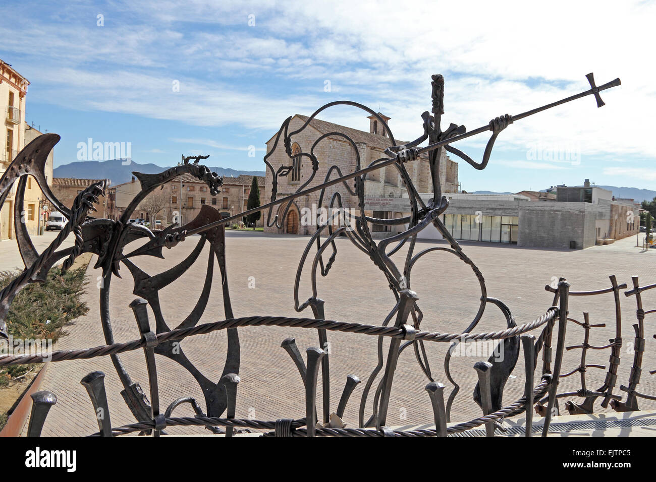 Sculpture montrant St Georges terrassant le dragon, Montblanc, Catalogne, Espagne Banque D'Images