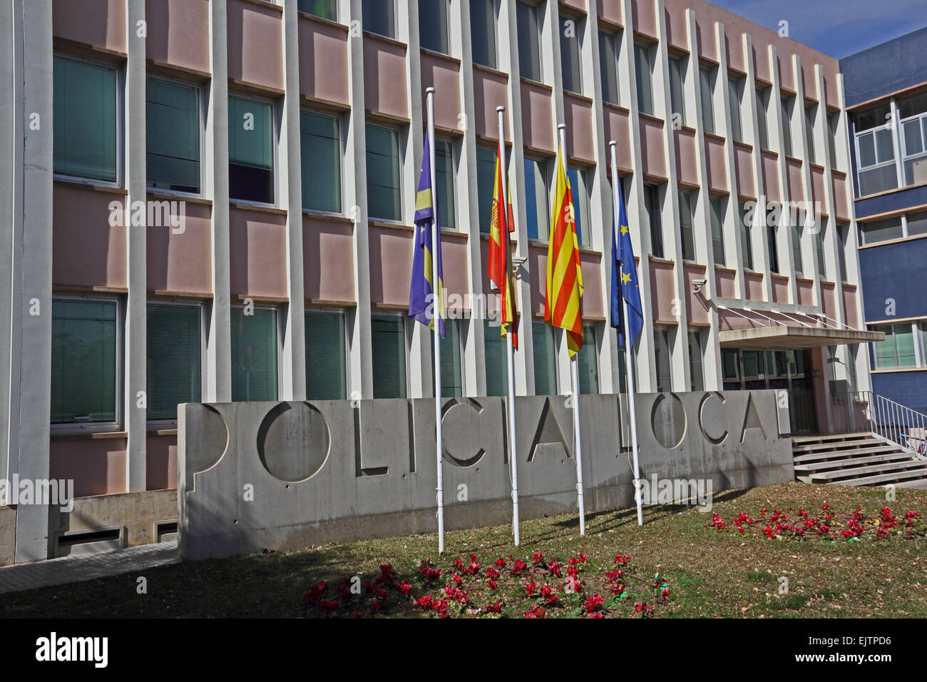 Policia station locale, Salou, Catalogne, Espagne Banque D'Images