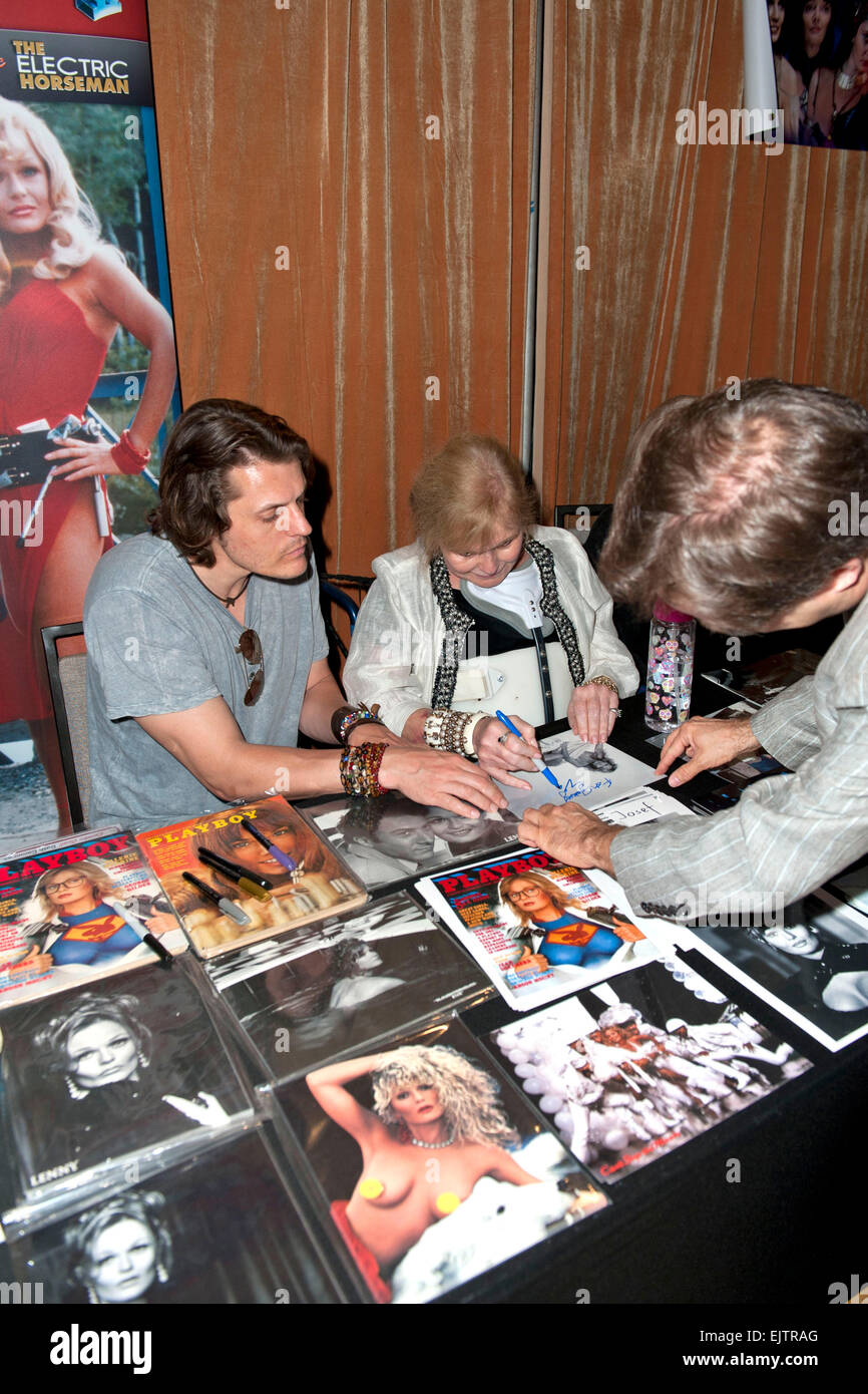 Burbank. Mar 29, 2015. Valerie Perrine assiste à la "onsterpalooza : l'Art de la Convention des monstres au Marriott Burbank Hotel & Convention Center le 29 mars 2015 à Burbank./photo alliance © dpa/Alamy Live News Banque D'Images