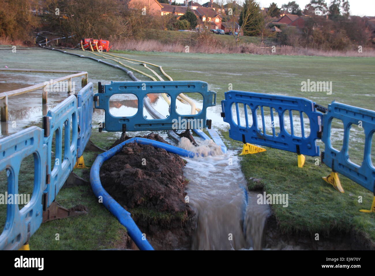L'eau,de l'eau, inondation principale Burst Banque D'Images