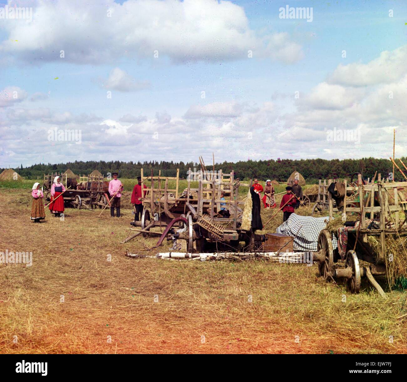 La Fenaison, près de temps de repos. L'Empire russe. La modernité, Sergueï Mikhaïlovitch, 1863-1944, photographe. Banque D'Images