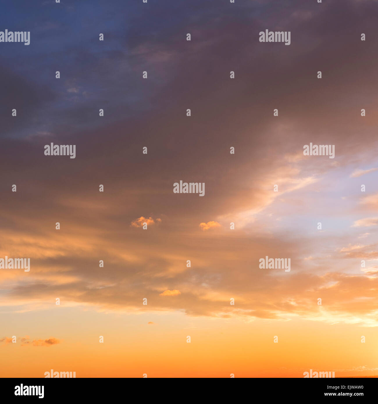 Lever du soleil Ciel avec nuages Banque D'Images