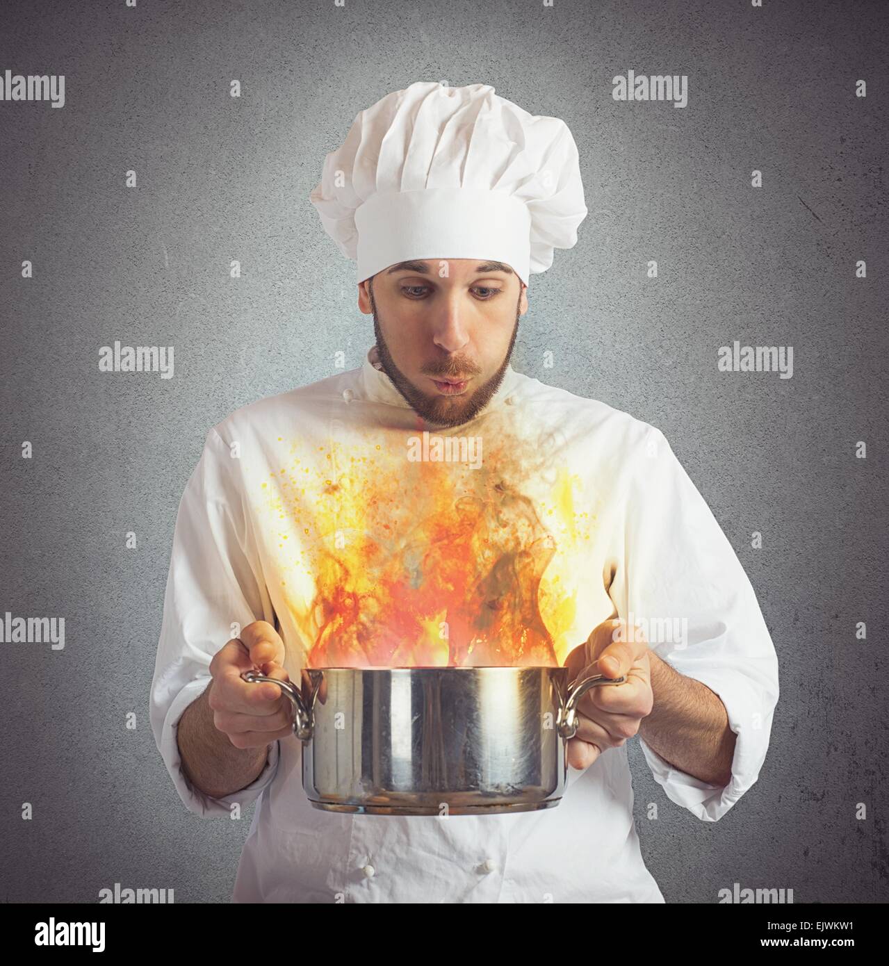 Soufflage Chef aliments brûlés Banque D'Images