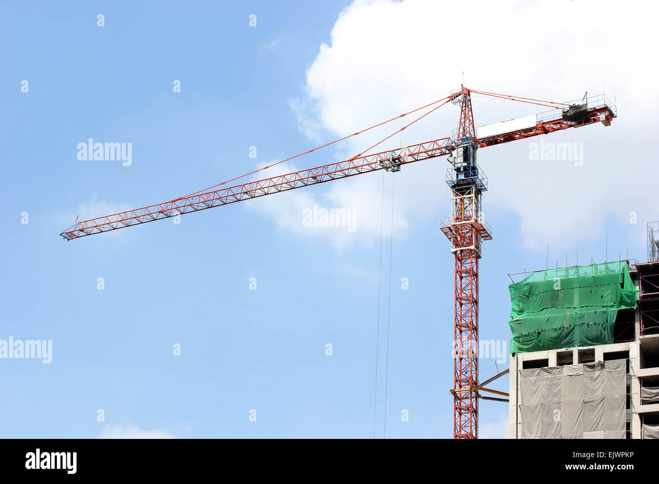 Tower crane et bâtiment en construction Banque D'Images