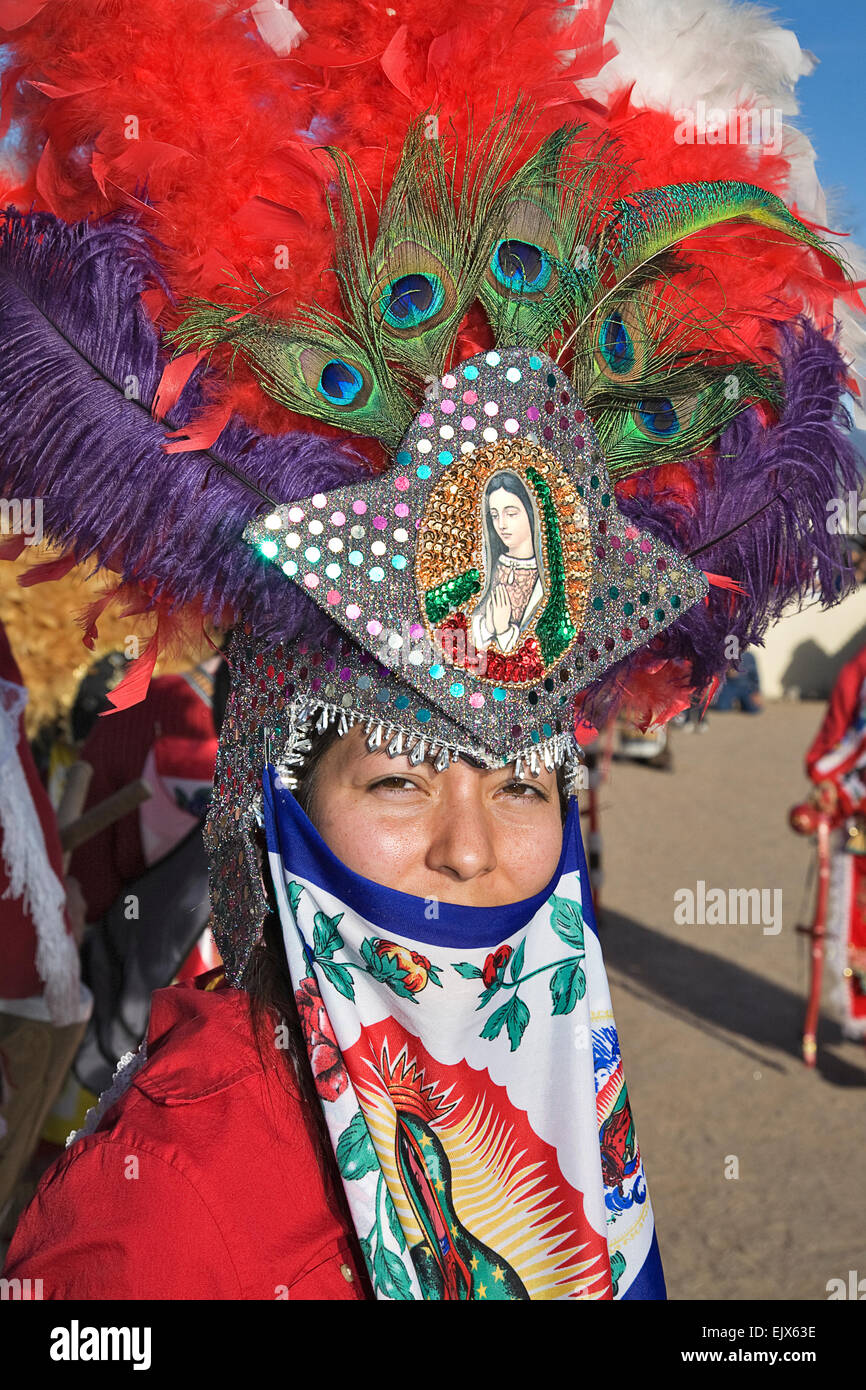 Acolorful Danzante, ou un danseur, s'arrête sur l'Décembre 2009 Célébration de la Vierge de Guadalupe Fête. Banque D'Images