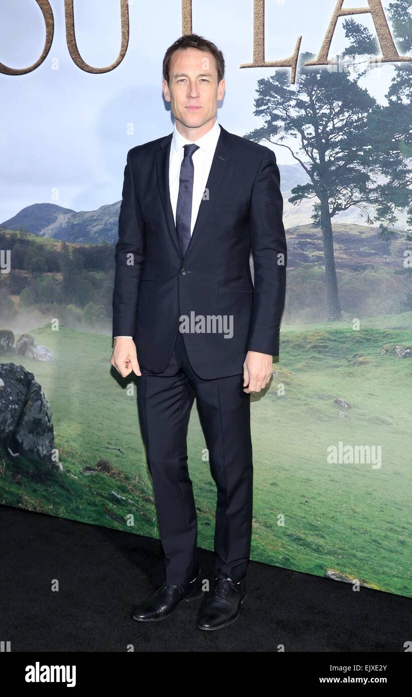 New York, NY, USA. 1er avril 2015. Tobias Menzies aux arrivées d'OUTLANDER, Premiere mi-saison Ziegfeld Theatre, New York, NY Avril 1, 2015. Credit : Everett Collection Inc/Alamy Live News Banque D'Images