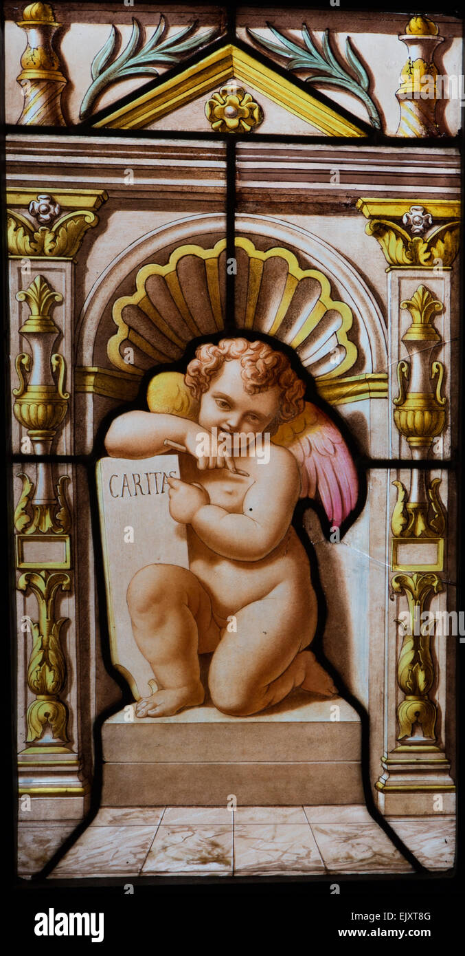 ActiveMuseum 0005771.jpg / oratoire, commandé en 1858 par Duban à un maître-verrier Claudius Lavergne, selon Michel Dumas dessins. Tous les Saints qui sont indiquées, ont tous une relation avec Catherine de Médicis ou avec le Valois. Oratoire installée dans la maison du roi et de la reine pour leurs prières privées 05/12/2013 - Collection / 19e siècle / Active Museum Banque D'Images