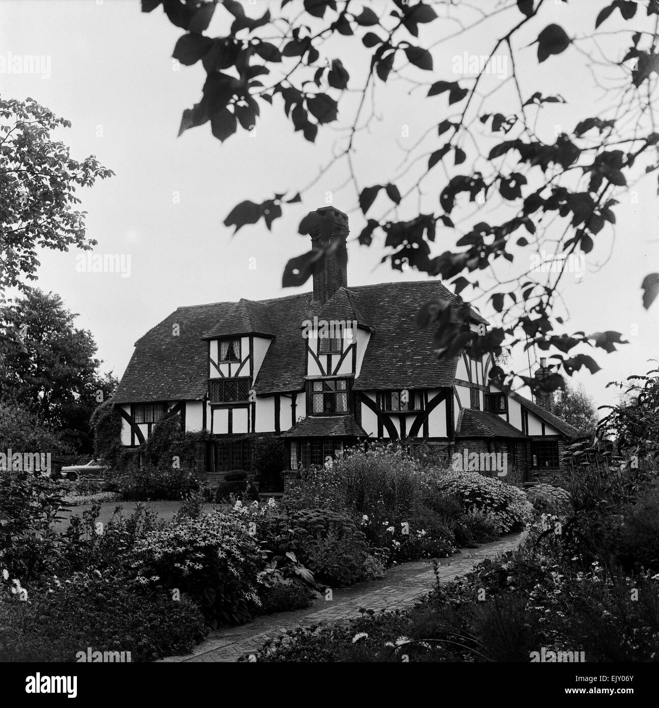Accueil Pays de l'acteur George Sanders à Edgerton, Ashford, Kent, 4e décembre 1966. Banque D'Images