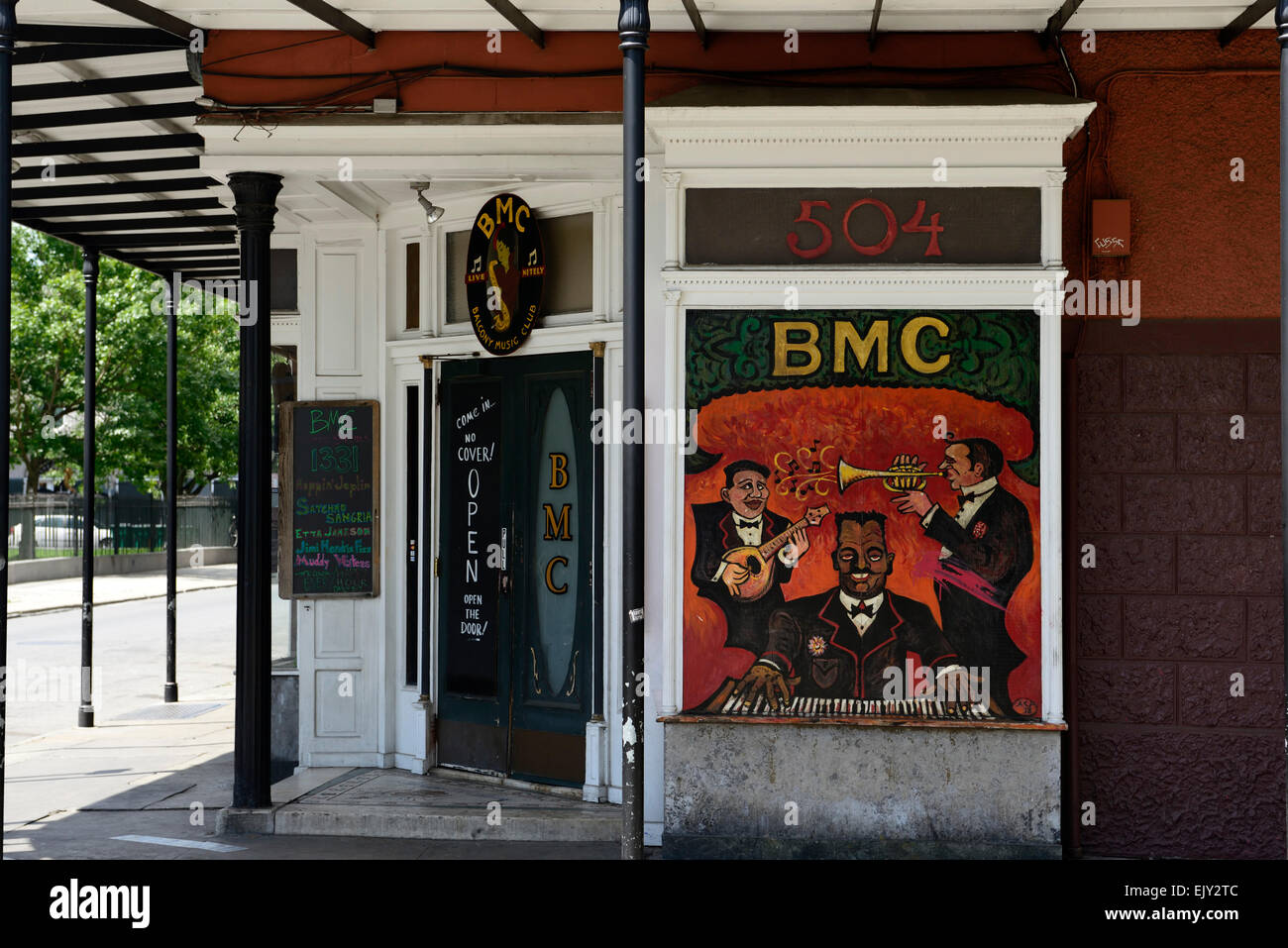 Balcon Music Club rue Decatur quartier français de jazz New Orleans musical muscians RM USA Banque D'Images