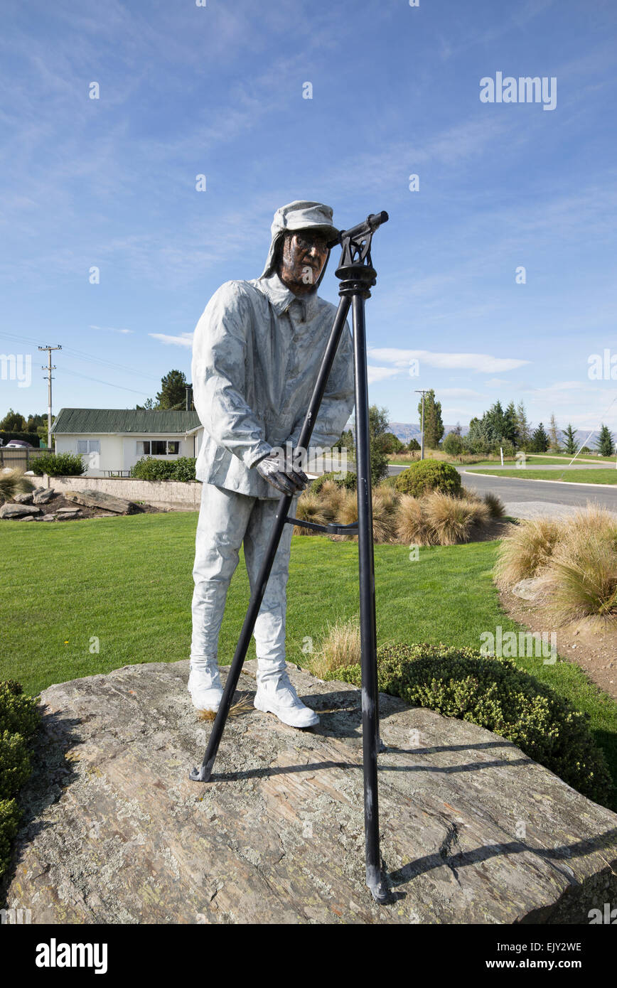 John Turnbull Thomson Memorial à Ranfurly, île du Sud, Nouvelle-Zélande. Banque D'Images