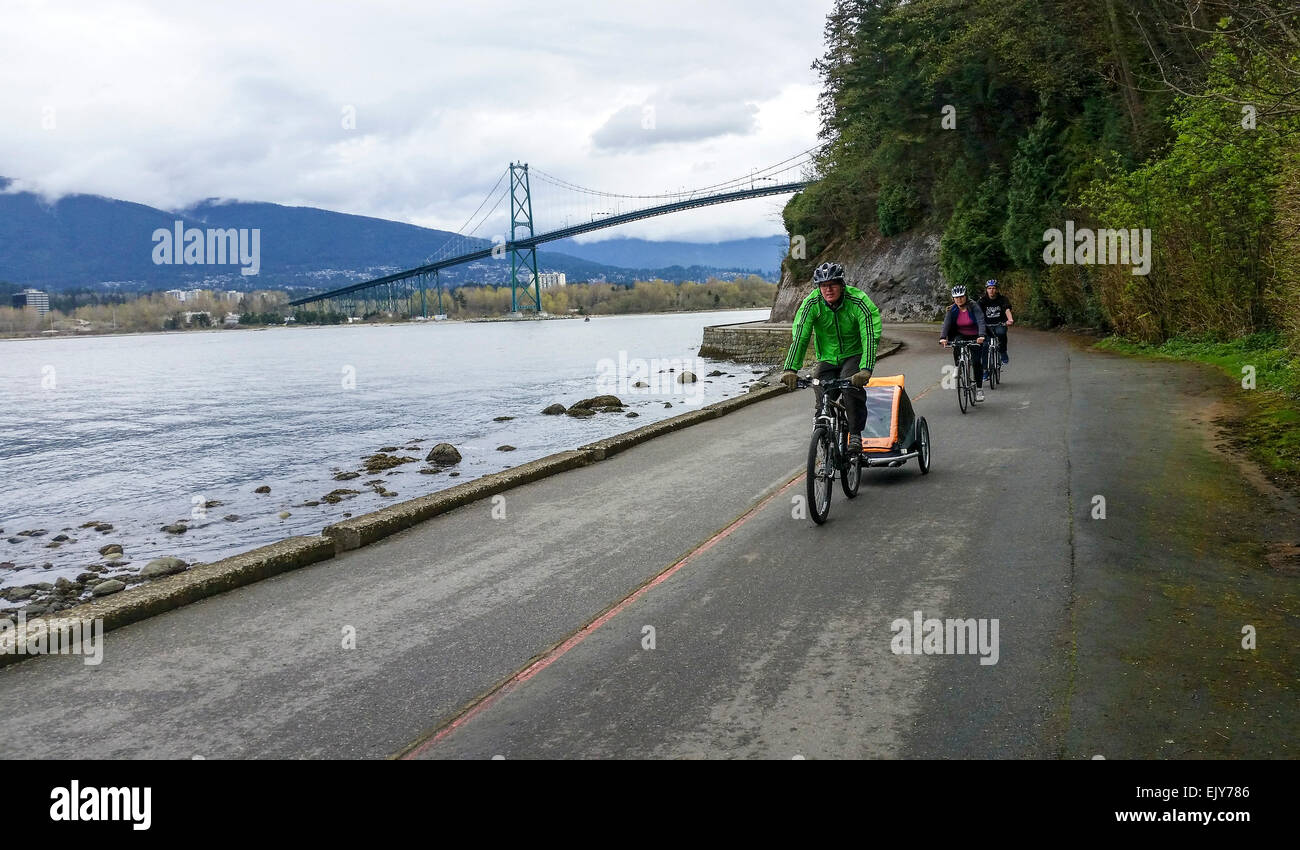 Randonnée à vélo autour de la digue du parc Stanley, Vancouver, Colombie-Britannique, Canada. Banque D'Images