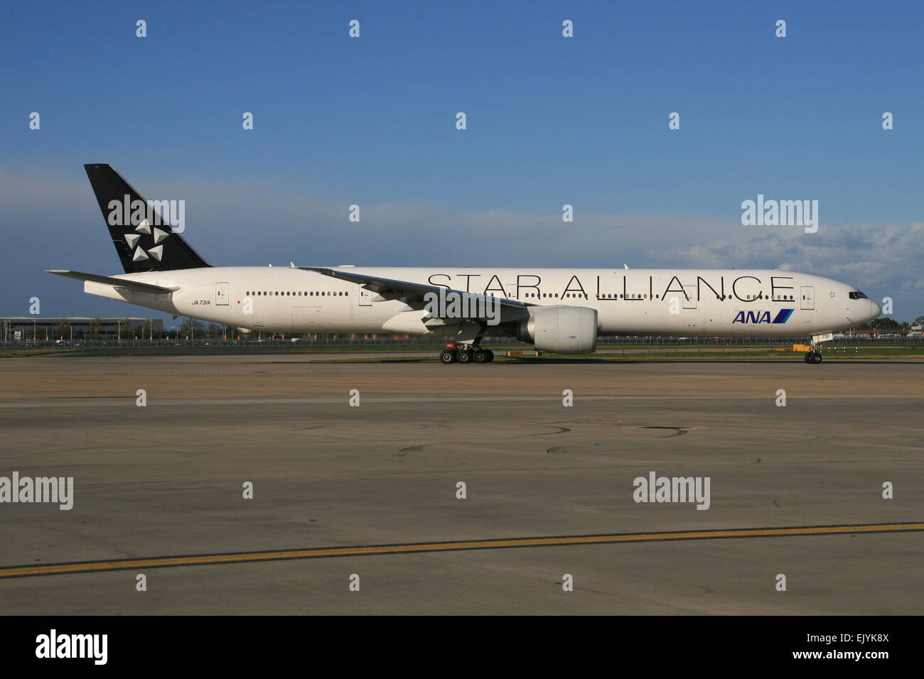 ANA ALL NIPPON 777 STAR ALLIANCE Photo Stock - Alamy