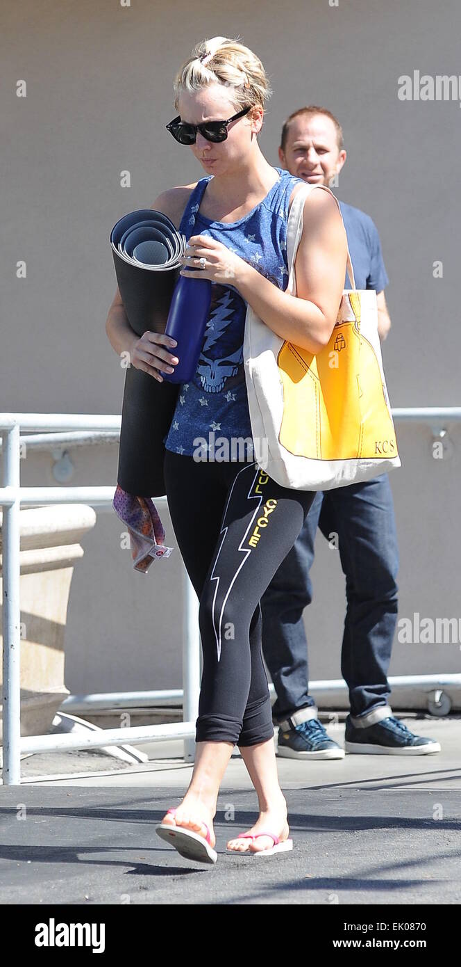 Kaley cuoco dans Banque de photographies et d’images à haute résolution Page 2 Alamy