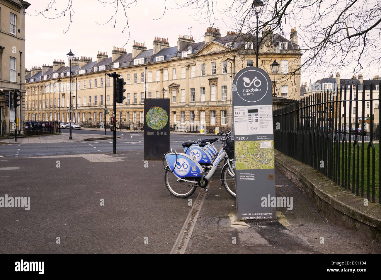 Nextbike Bath, Sydney place, The Holburne Museum, City of Bath, Angleterre, Royaume-Uni Banque D'Images