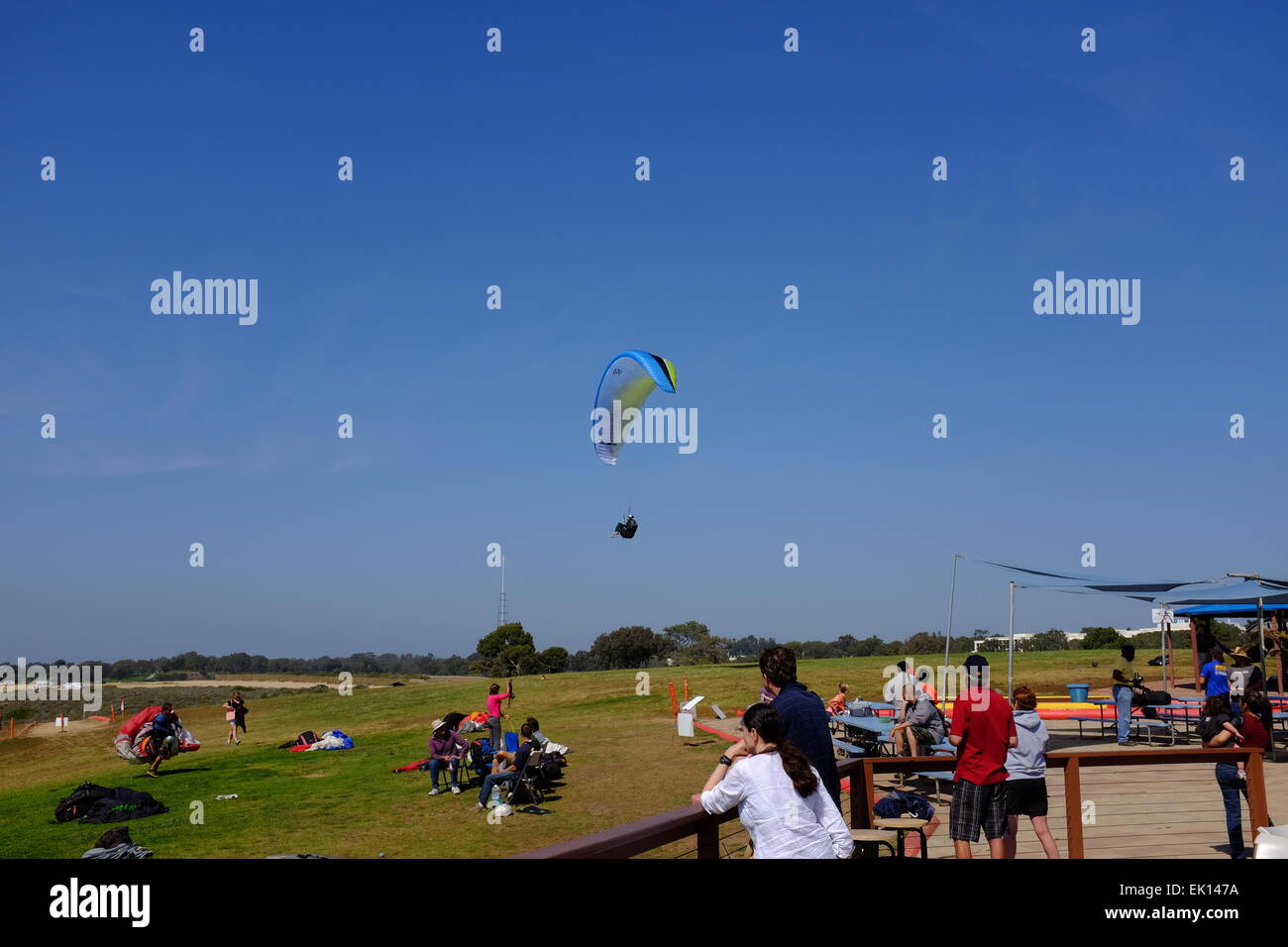 Parapente à Torrey Pines Glider Port, San Diego, CA Banque D'Images