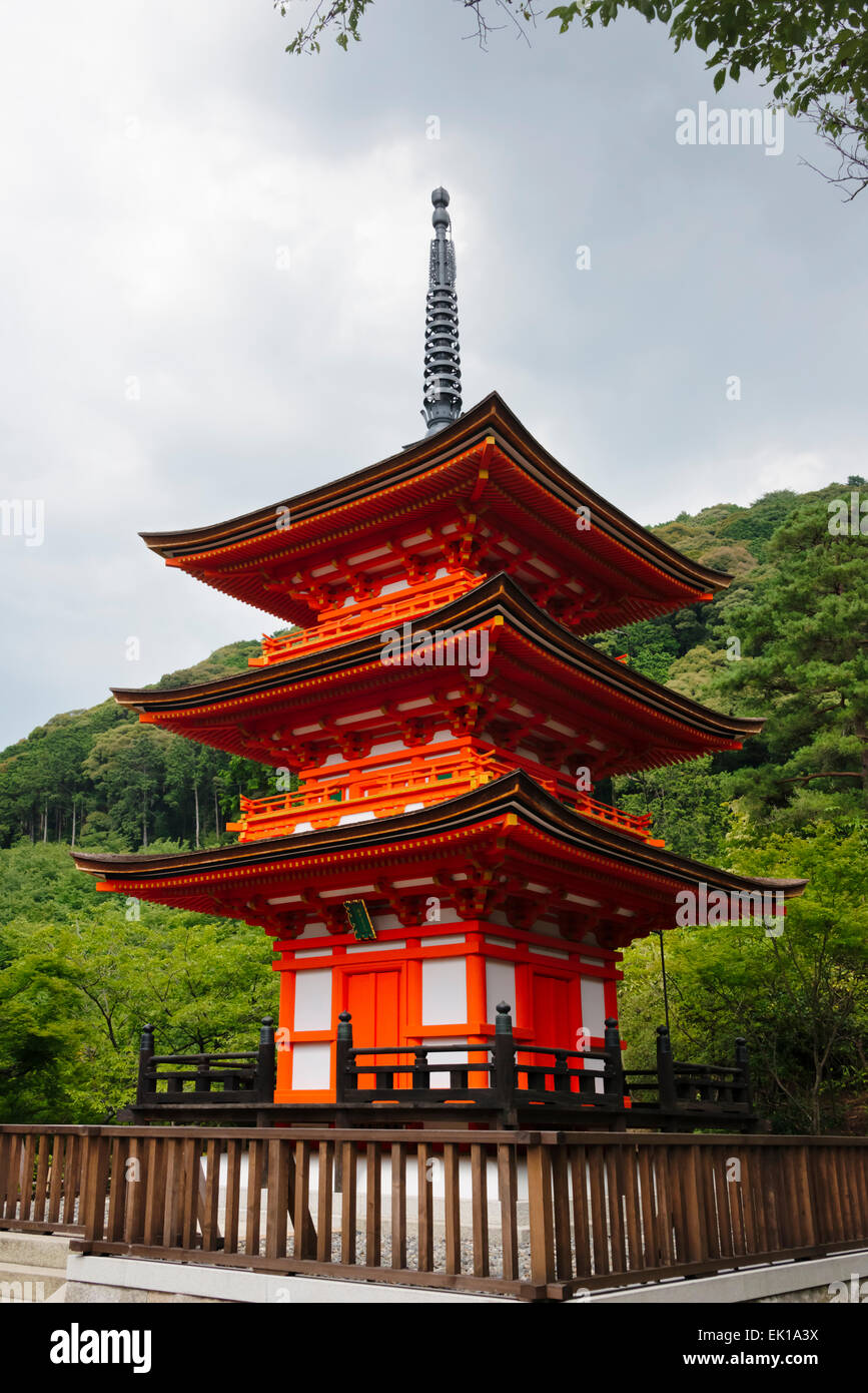 Pagode dans le Temple Kiyomizu-dera, Kyoto, Japon Banque D'Images