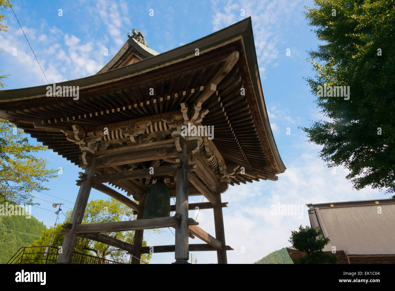 Clocher d'une temple, Gujo Hachiman, préfecture de Gifu, Japon Banque D'Images