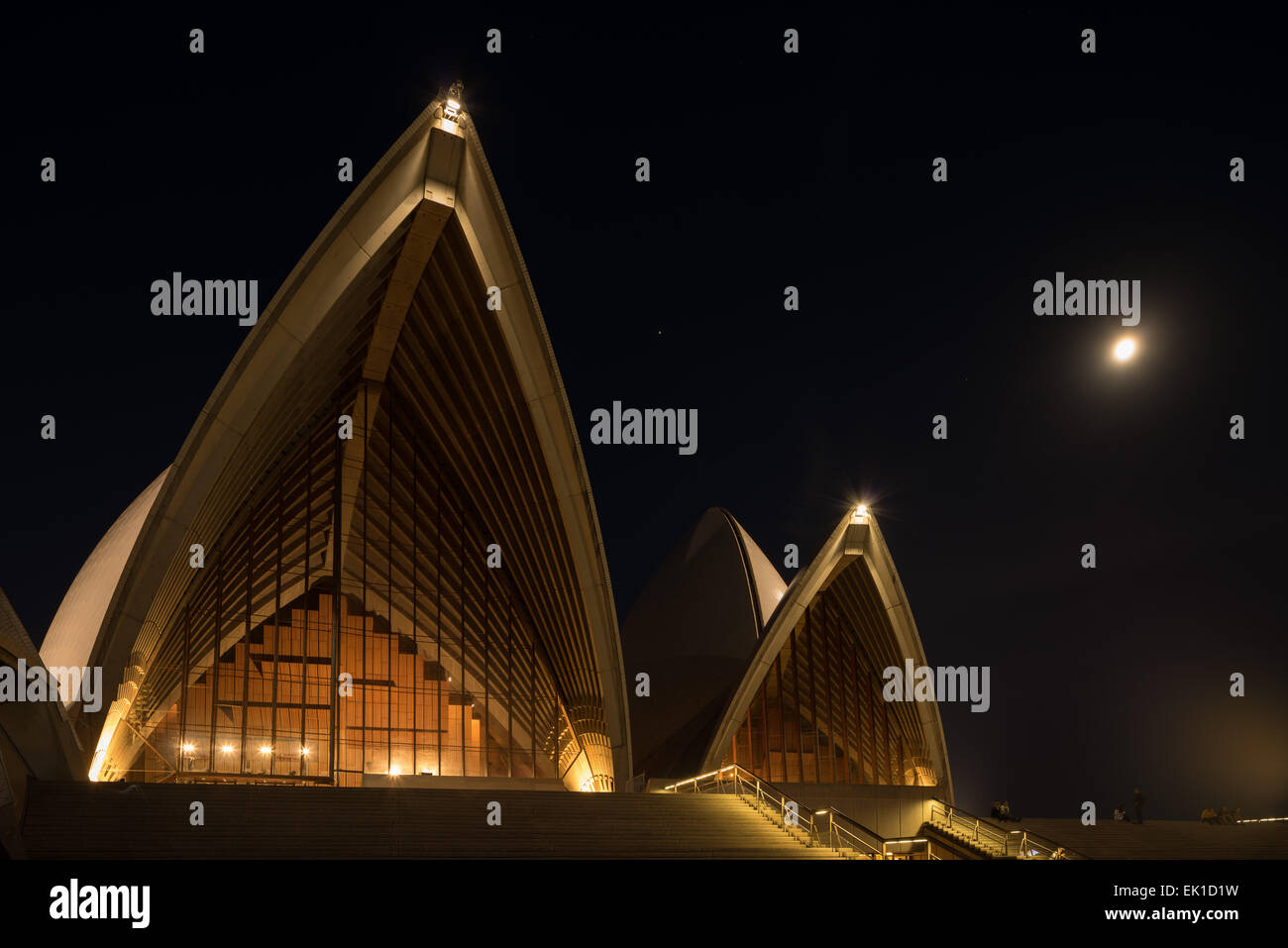 L'Opéra de Sydney la nuit, conçu par l'architecte Jørn Utzon. Banque D'Images