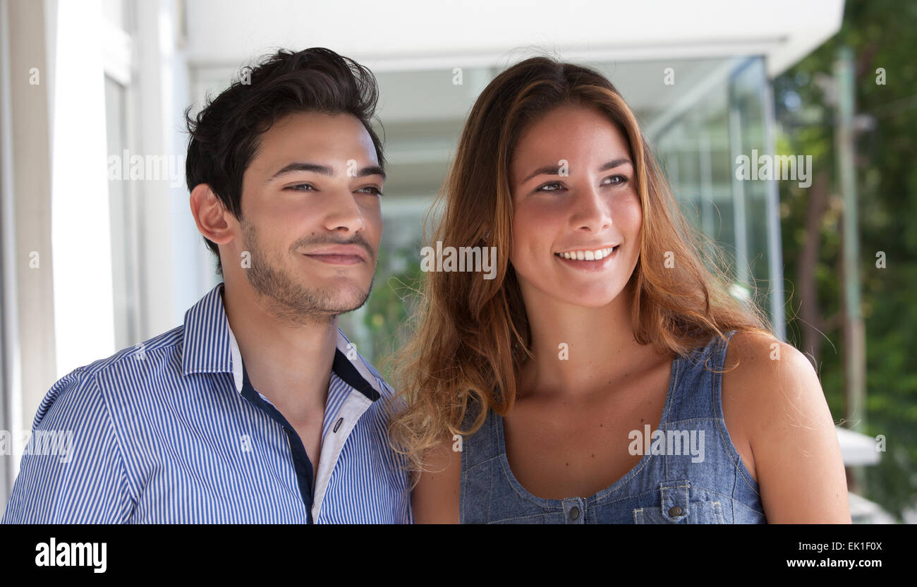 Jeune couple magnifique Banque D'Images
