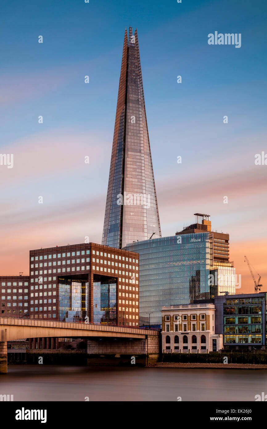 Le Shard et London Bridge, Londres, Angleterre Banque D'Images