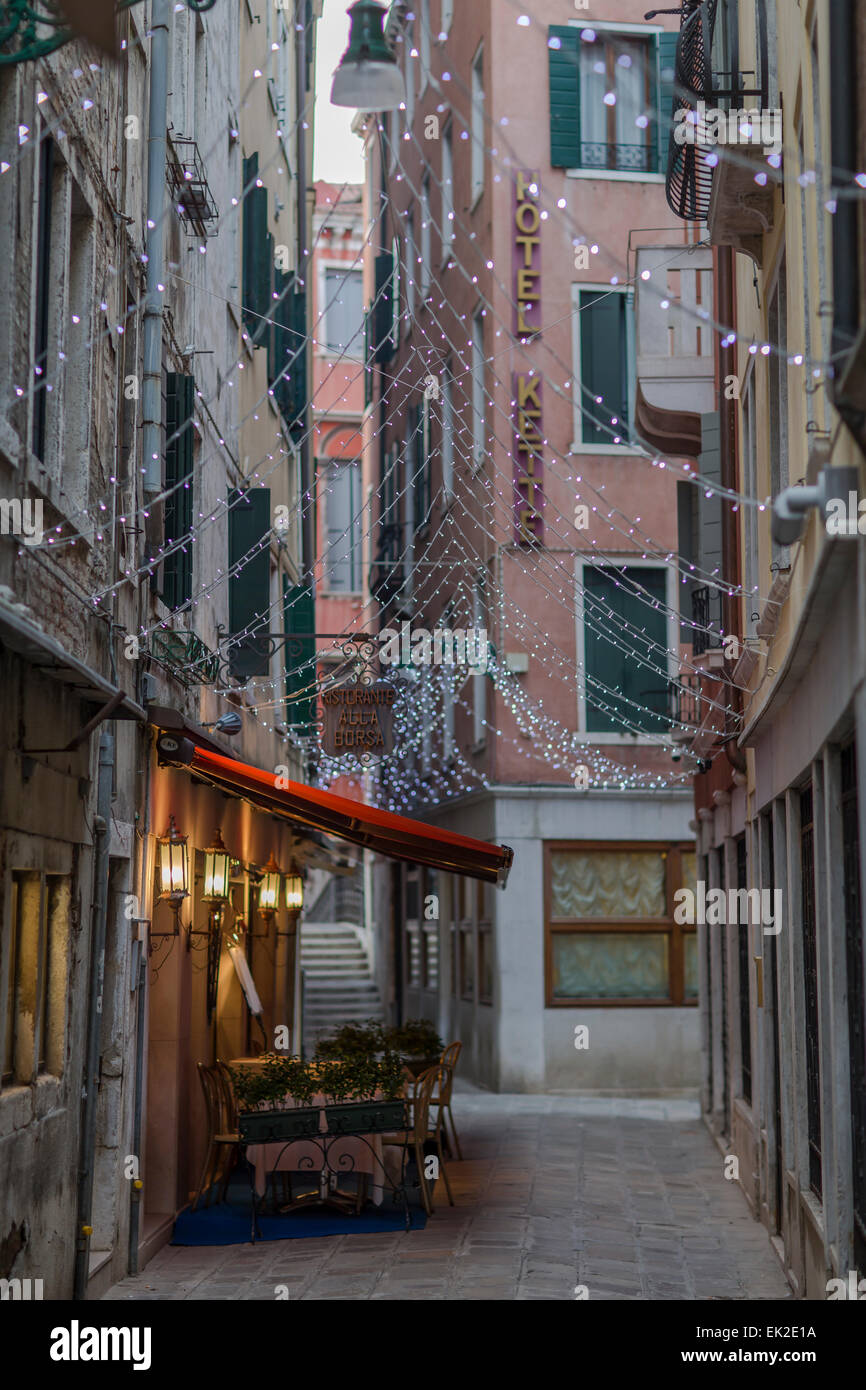 Entrée de l'hôtel, l'éclairage de rue, Venise, Italie Banque D'Images