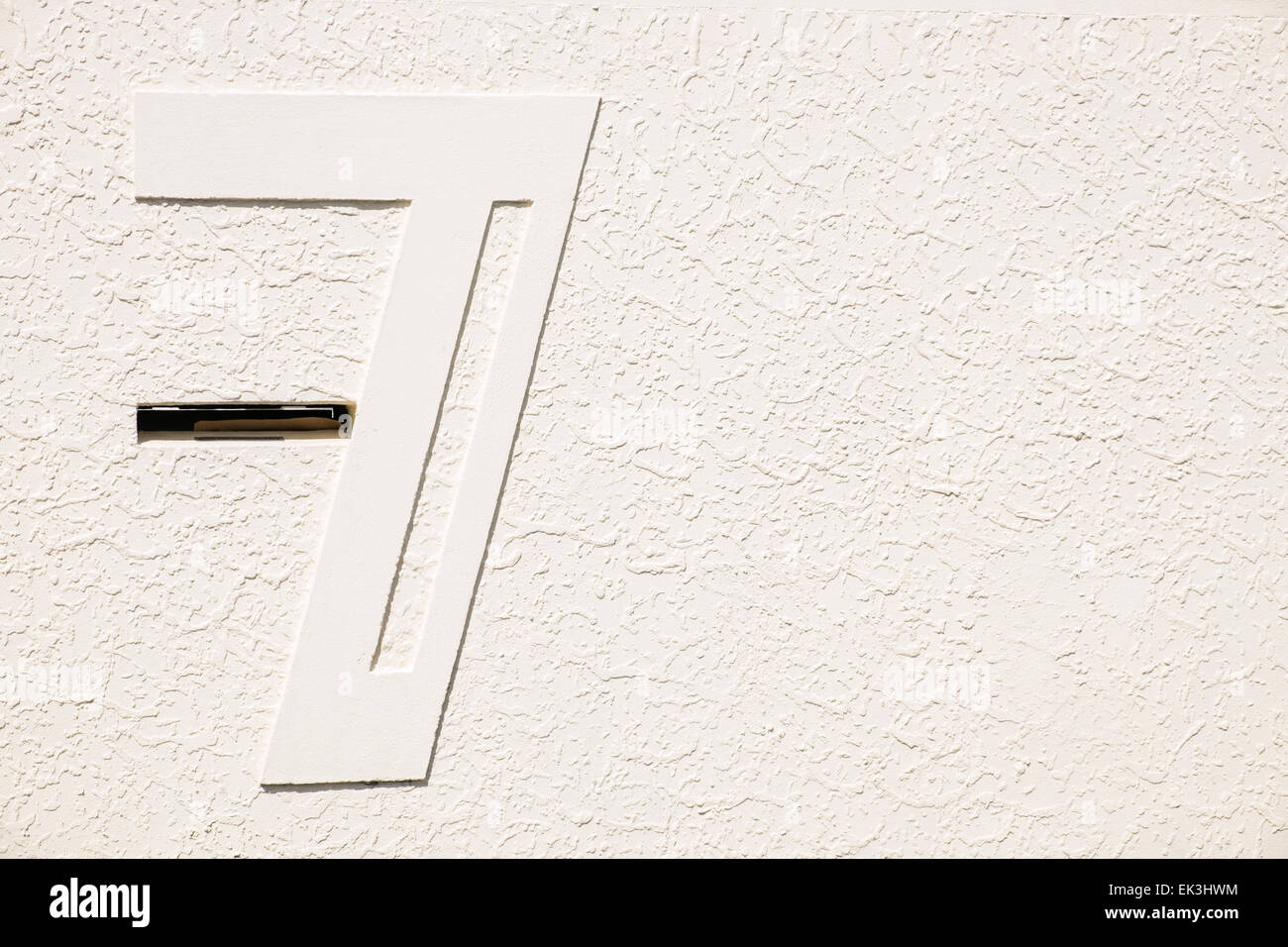 Numéro de style Art déco 7 sur le mur d'une maison dans la colline de Napier, Nouvelle-Zélande. Banque D'Images Numéro de style Art déco 7 sur le mur d'une maison dans la colline de Napier, Nouvelle-Zélande. Banque D'Images