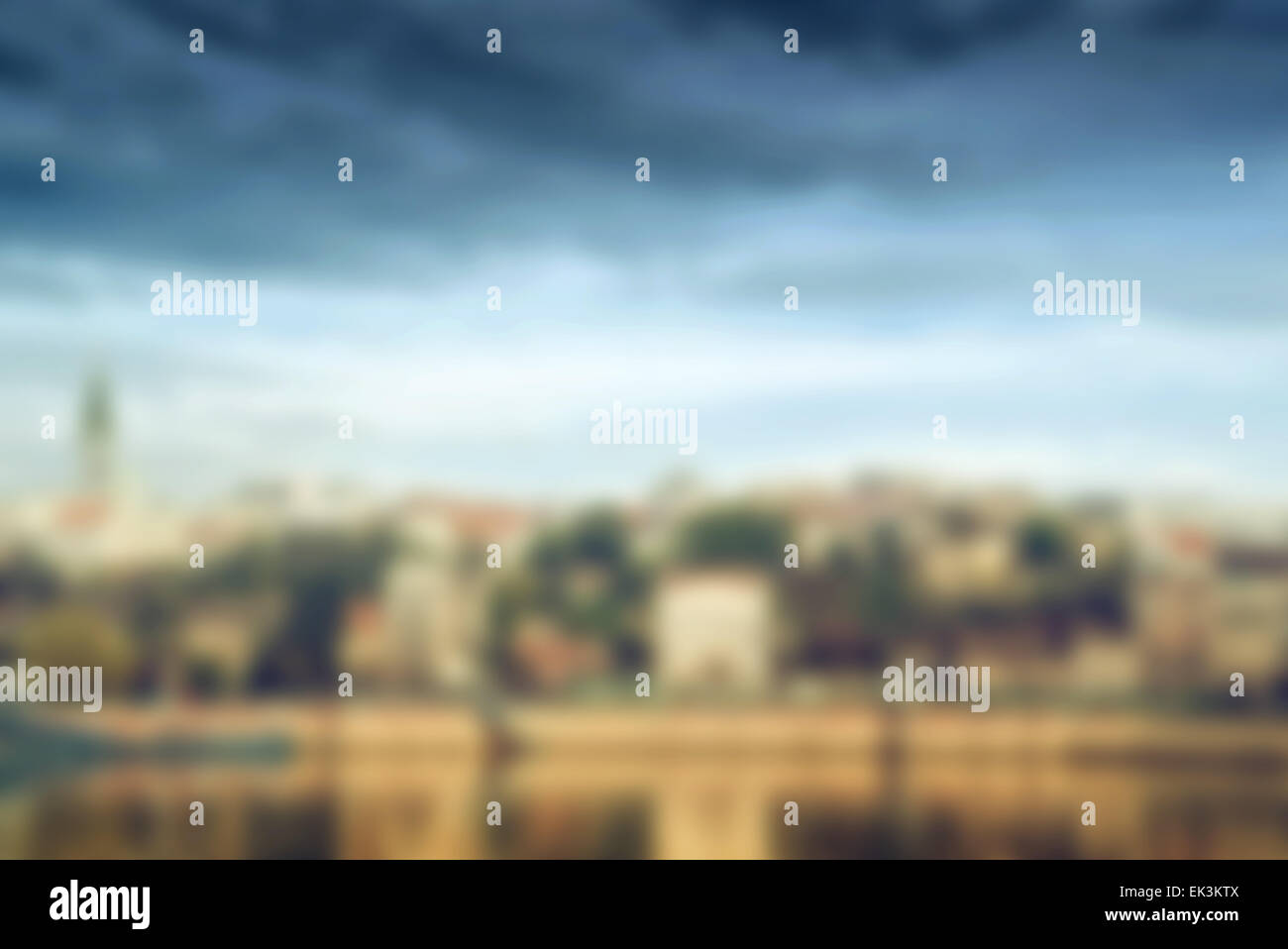 Résumé fond flou de paysage urbain, de la construction sur la rivière Banque D'Images