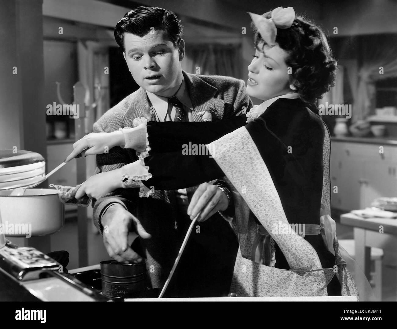 Barry Nelson, Marsha Hunt, sur-ensemble du film 'Les affaires de Martha', 1942 Banque D'Images