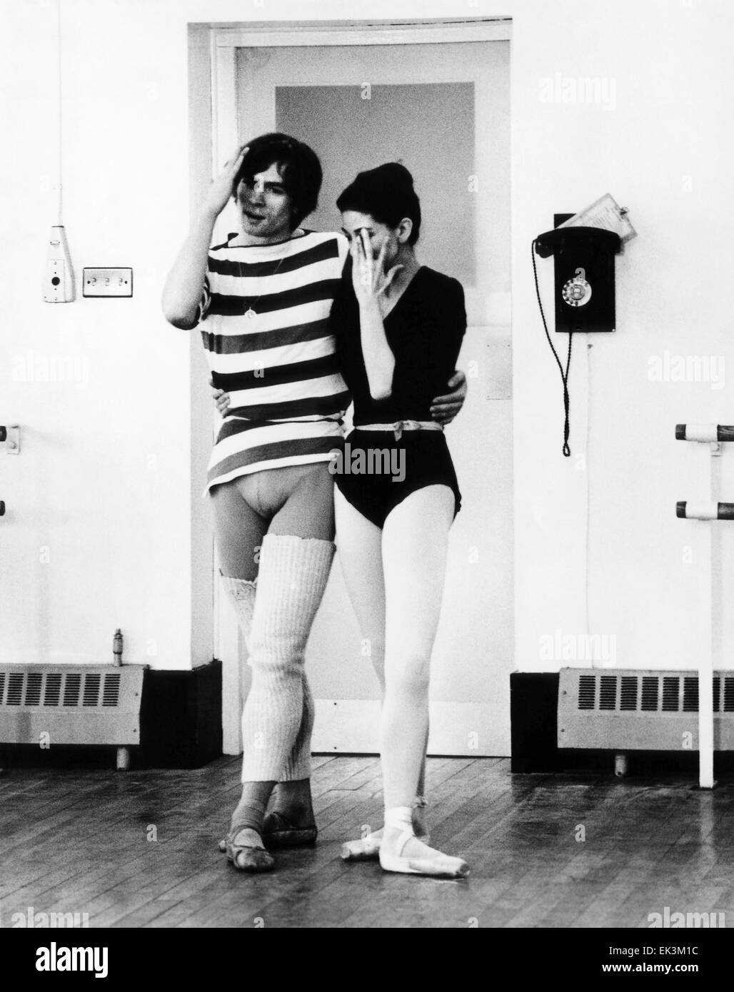 Margot Fonteyn, Rudolf Noureev, sur-ensemble du documentaire 'Une soirée avec le Ballet Royal', 1963 Banque D'Images